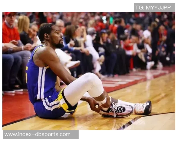 KD跟腱撕裂后表现依旧出色场均277分助球队取得8495分佳绩 KD跟腱撕裂后表现依旧出色场均277分助球队取得8495分佳绩