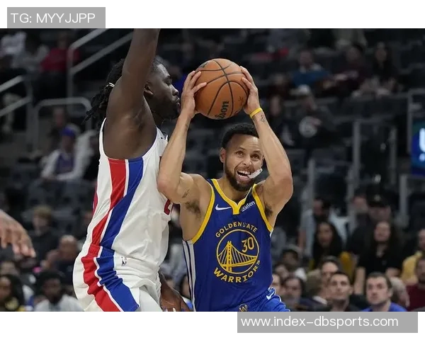 克莱末节狂砍17分再现神勇表现创个人新高自2023年勇士对活塞以来